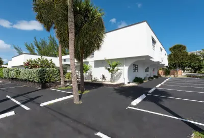 Beach Walk Deerfield